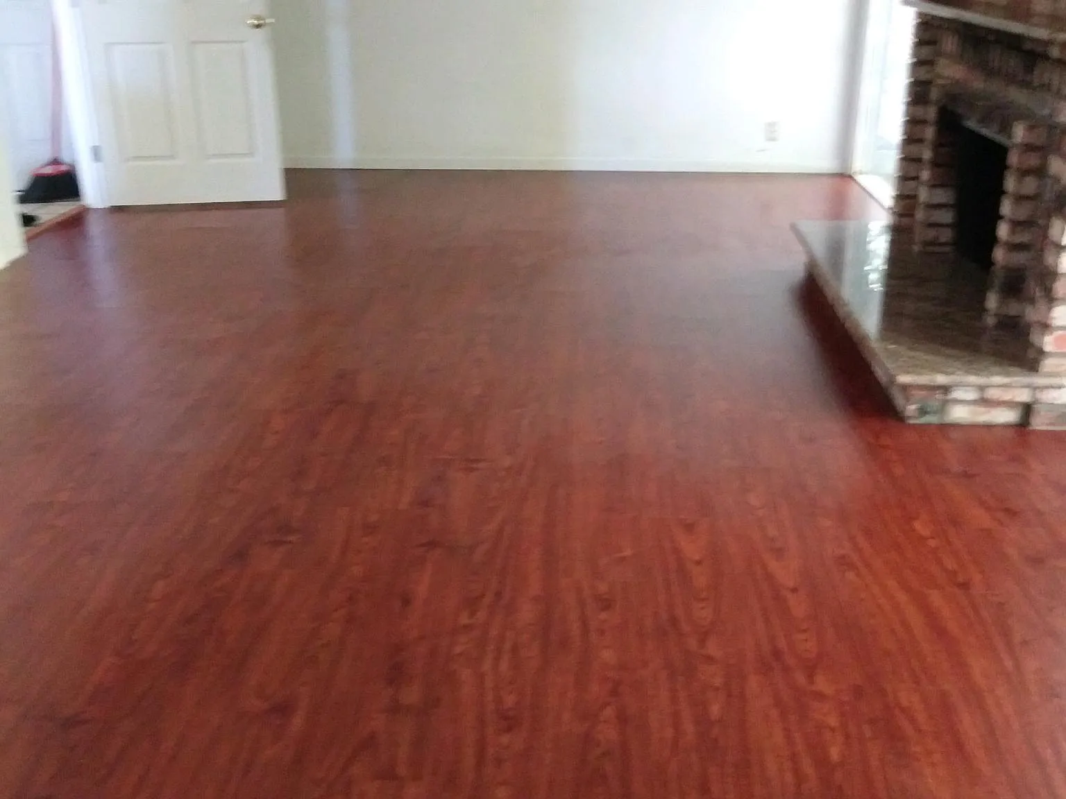 1360 Ridgewood Dr — Photo 2