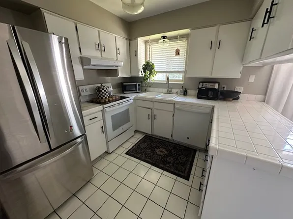 10912 S Granite Dr, Sandy, UT 84094