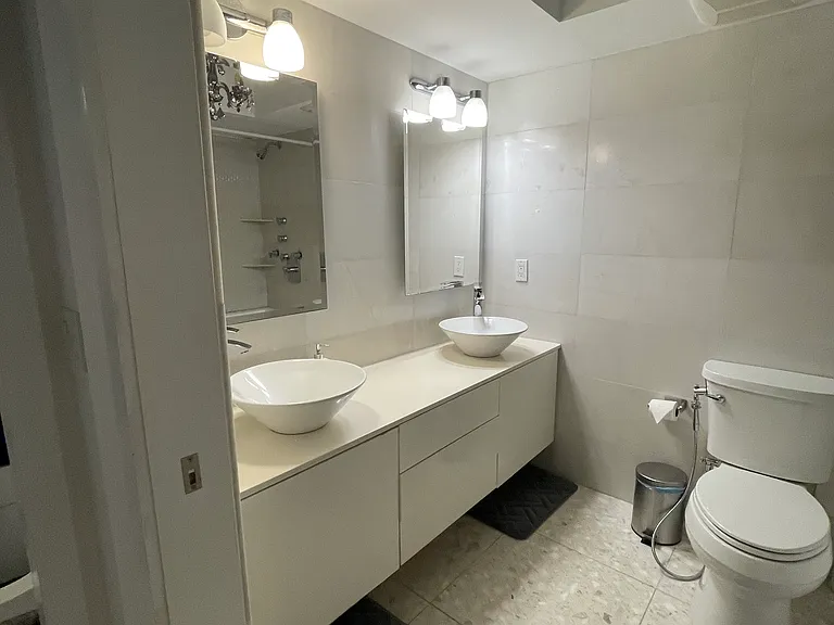 209 N Fort Lauderdale Beach Blvd #12 — Photo 13