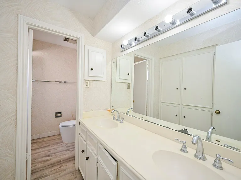 7735 Quail Meadow Dr — Photo 22