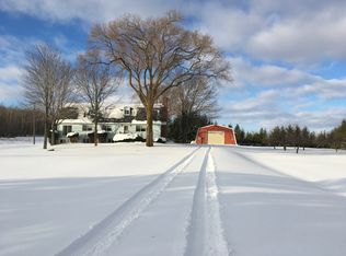 6665 N Lakeshore Rd, Pt Hope, MI 48468