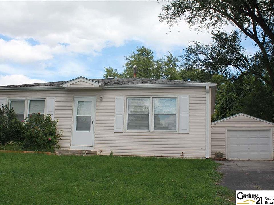 1st image of 7517 S 42nd St