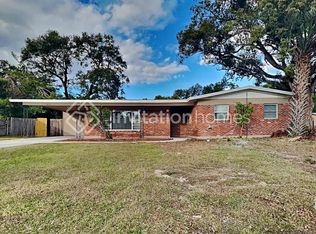 416 Cranberry Ln, Brandon, FL 33510