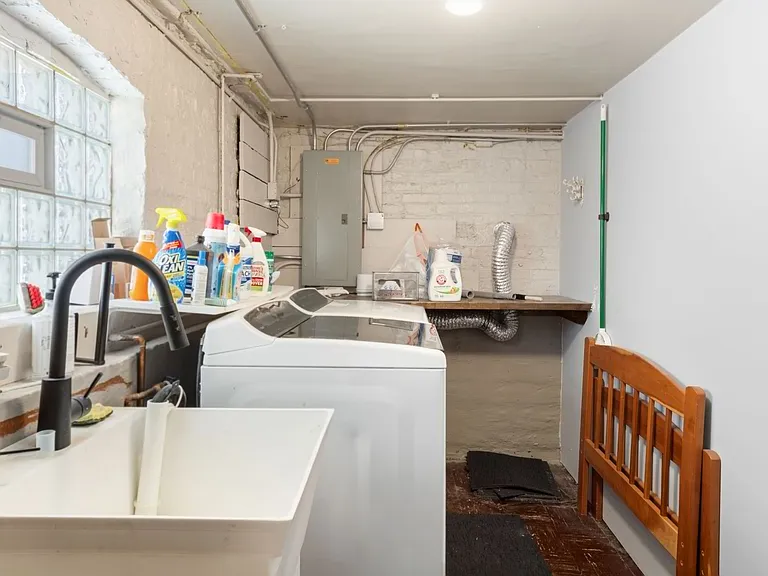 2924 W Giddings St — Photo 23