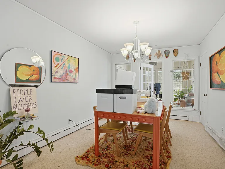 321 McLean St — Photo 11