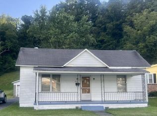 435 Lyons Ave, Tazewell, VA 24651