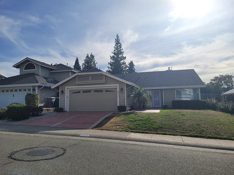 3438 Parker St — Photo 14