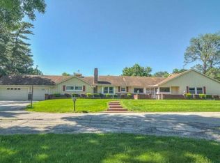 1125 W Bannister Rd, Kansas City, MO 64114