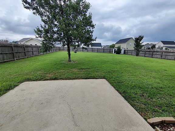 5th image of 5036 Yorkchester Dr