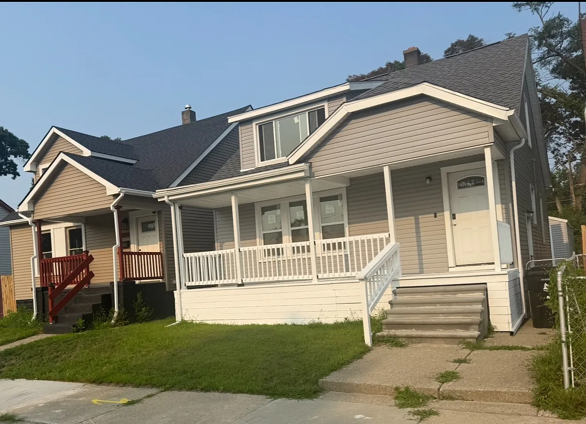 4 bed, 2.5 bath, 1460 sqft, $1,600 — Photo 1