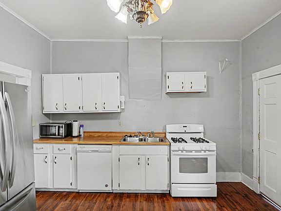 4th image of 616 Colville St