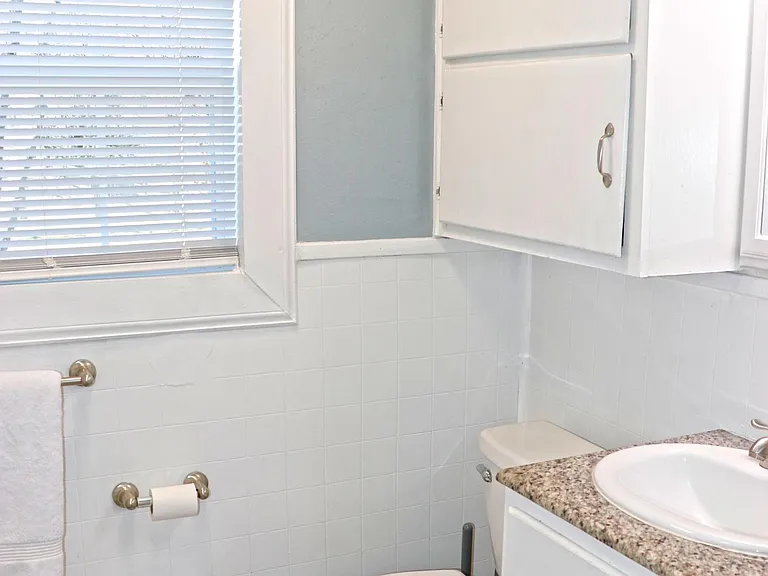 2321 Lyle Ave — Photo 34