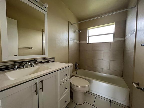 5th image of 1521 W 21st St APT 8