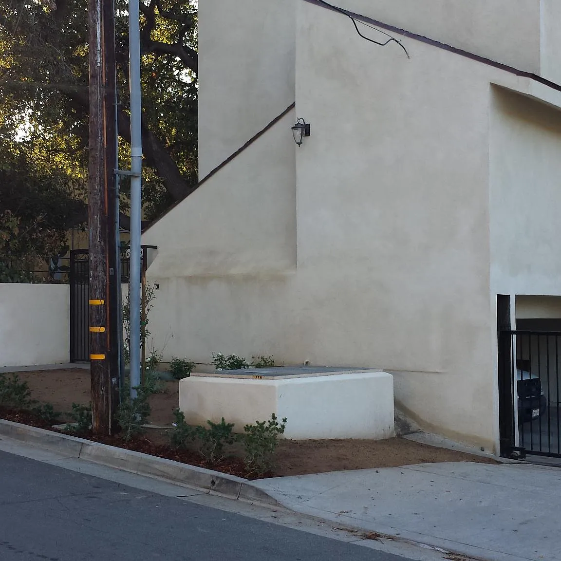 2 bed, 1.5 bath, 1000 sqft, $2,450 — Photo 4
