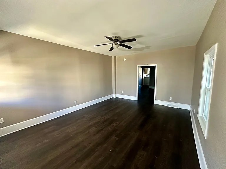 322 Boyd Ave #1/2 — Photo 15