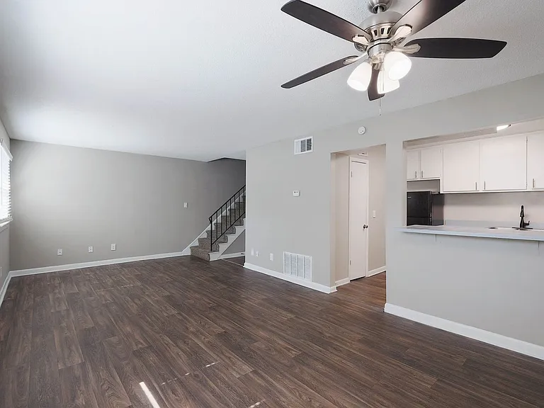 Hampton Hall | Comfort, Convenience, & Community All In One — Photo 337