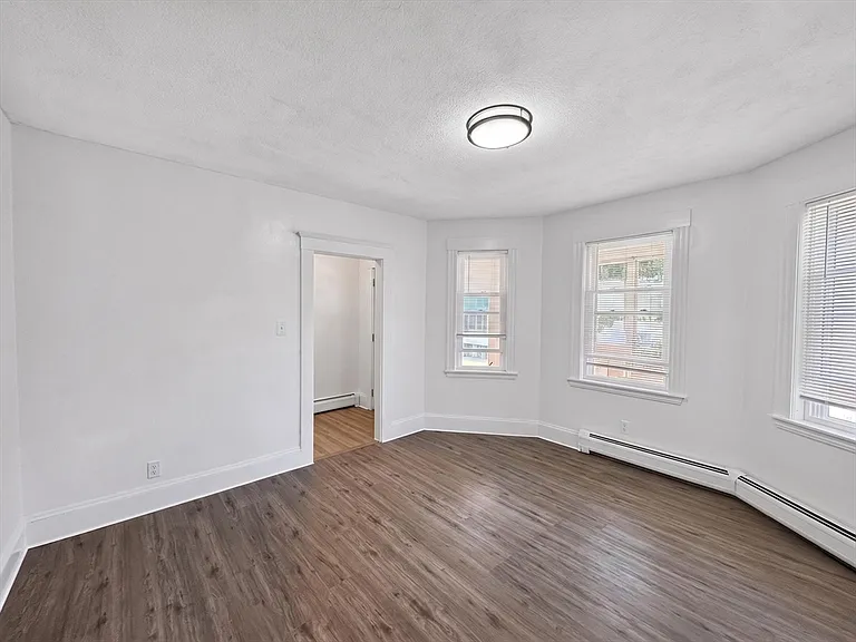 20-22 Euclid Ave #20 — Photo 9