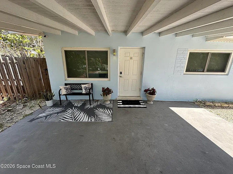 302 5th Ave — Photo 2