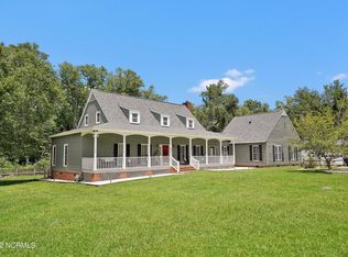 355 N Lakes Dr, Whiteville, NC 28472