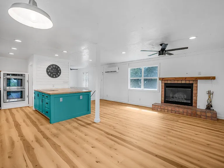 10011 Little Creek Cir — Photo 11