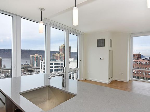 2nd image of 50 Nepperhan St APT 1001