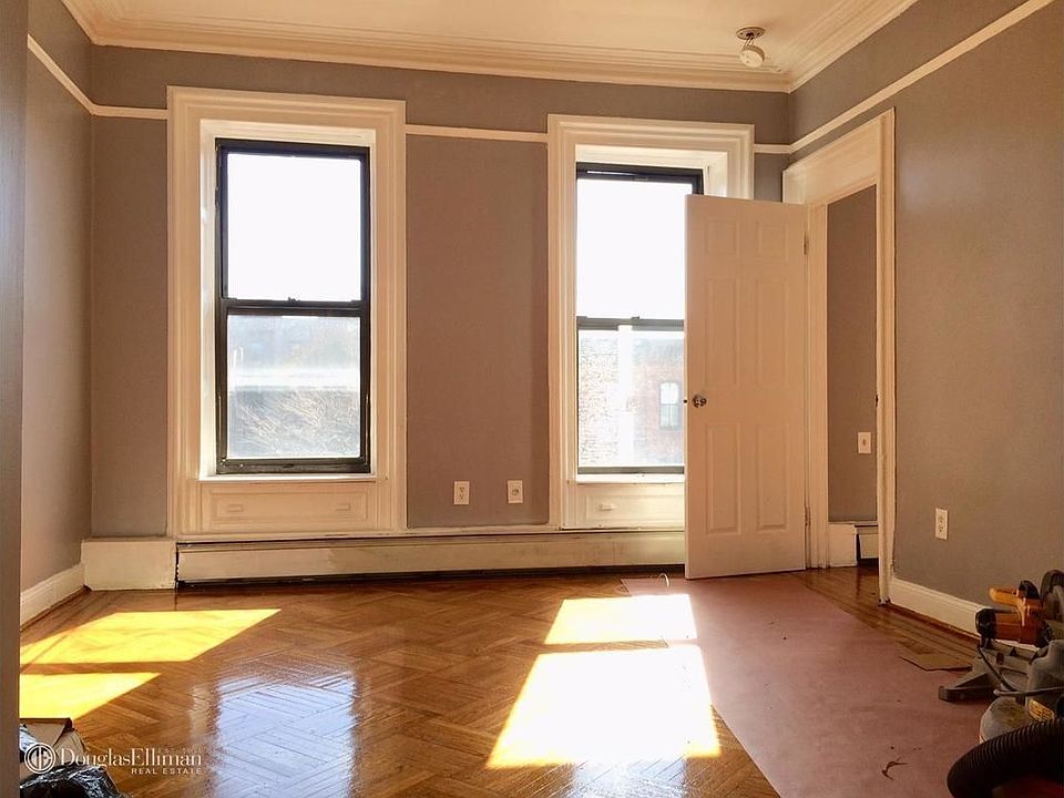 1st image of 285 Putnam Ave APT 2