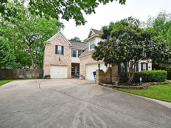 3rd image of 3827 Oakland Cir