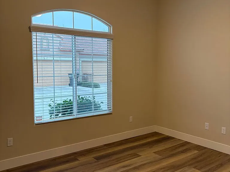 624 Jasmine Parke Dr — Photo 11