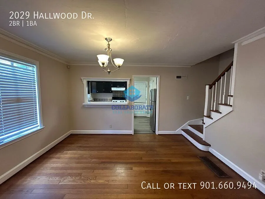 Charming 2-bedroom, 1-bath home in the Vollintine-Evergreen historic district of Memphis — Photo 3