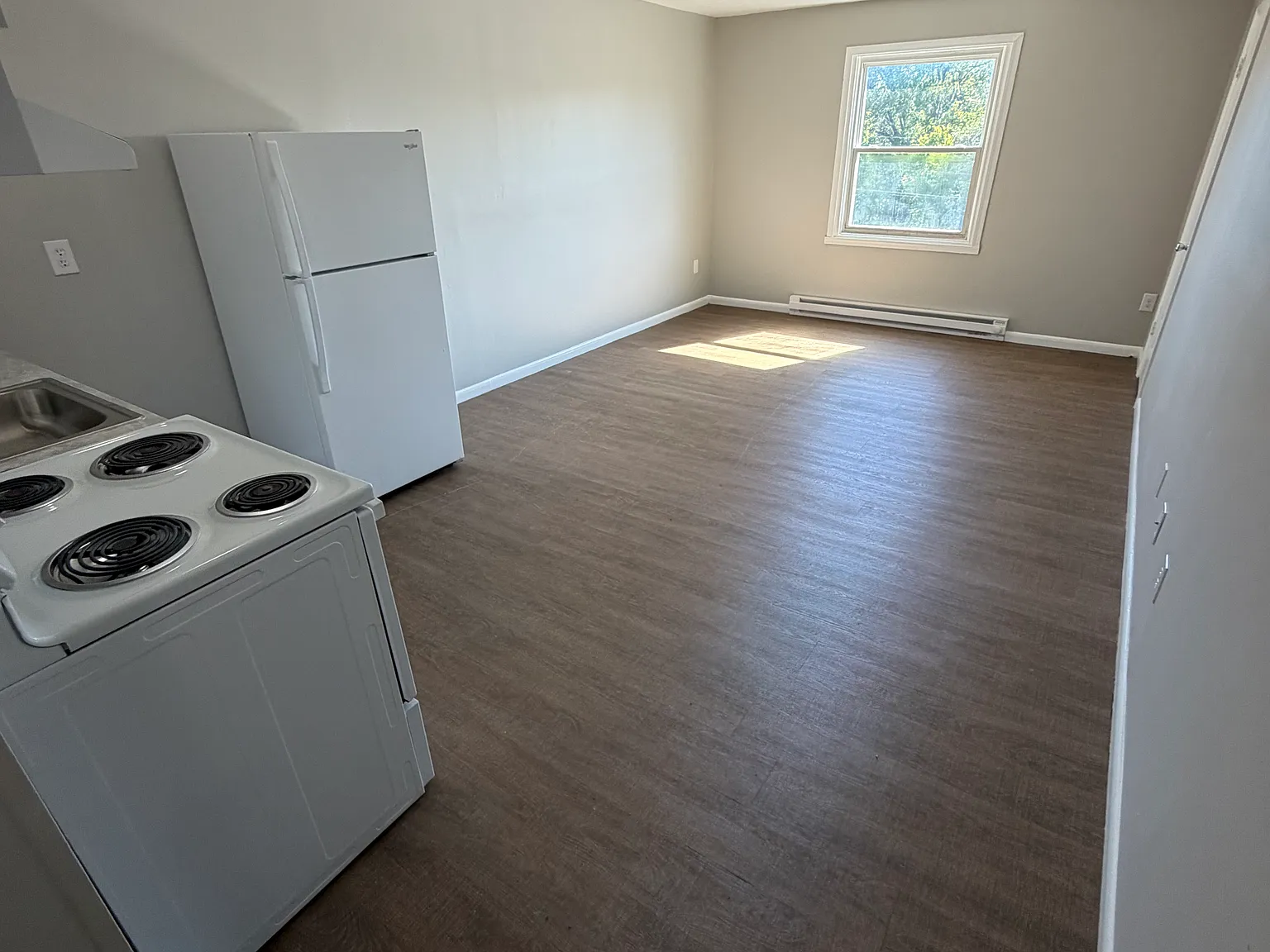 1 bed, 600 sqft, $1,150 — Photo 2