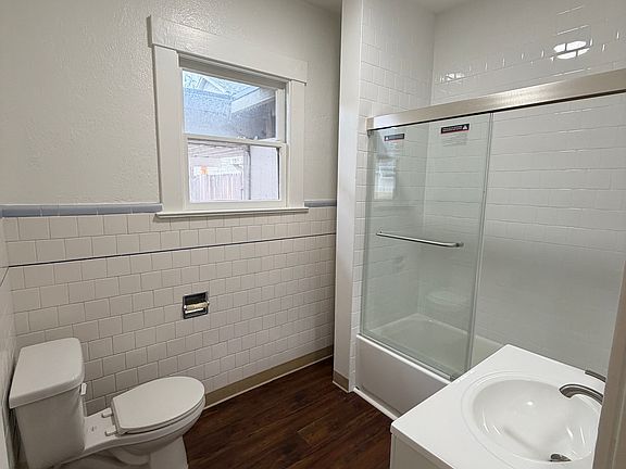 4th image of 310 Ladera St #B