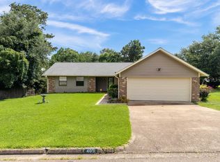 405 Windsor Dr, Clinton, MS 39056