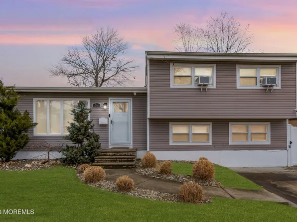 56 Grace Dr, Old Bridge, NJ 08857