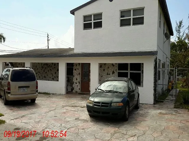 10 bed, 6635 sqft, $5,500 — Photo 3