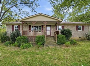 276 Circle Hill Dr, McMinnville, TN 37110