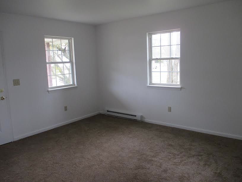 2nd image of 30698 Hampden Ave