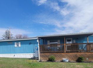 13 Jc Mobile Home Ct, Middleburg, PA 17842