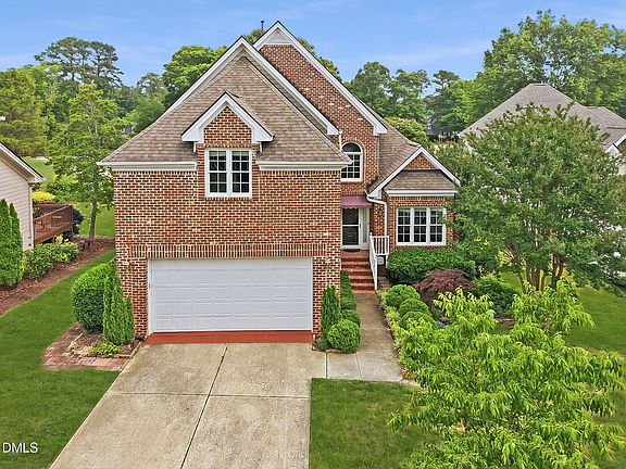 2nd image of 2912 Hawtree Dr