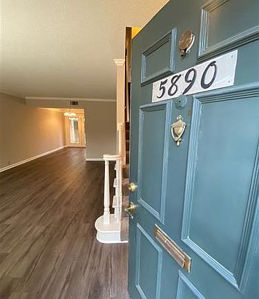 5th image of 5890 Roxbury Dr #5890