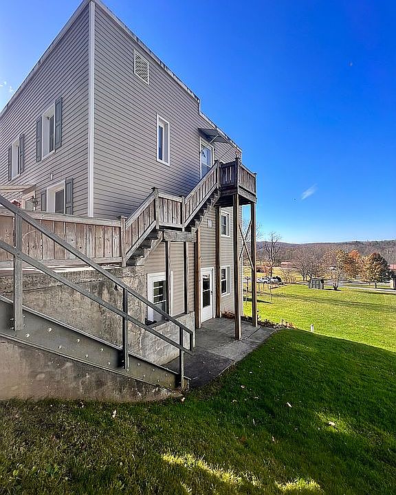 389 Main St, Manns Choice, PA 15550 Zillow