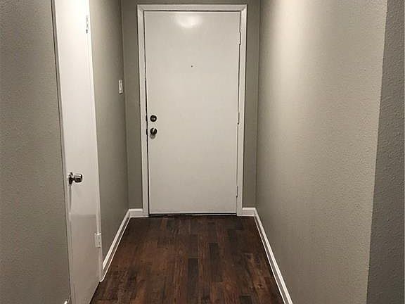 4th image of 12124 Knight Dr