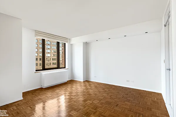 Rented by Brown Harris Stevens | media 20