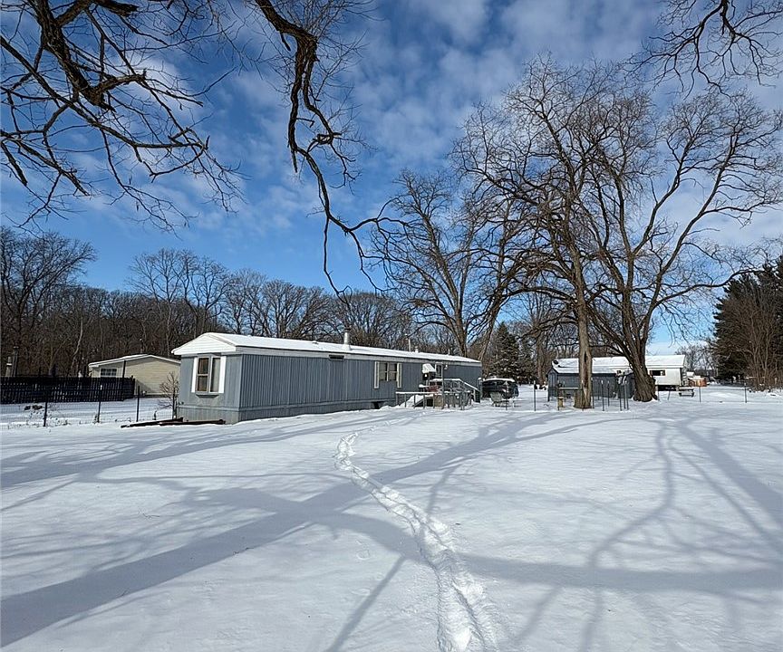 1st image of 33 Harris Dr