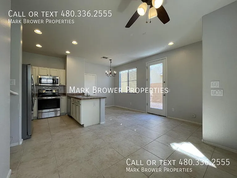 451 S Hawes Rd #77 — Photo 2