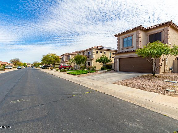 5th image of 44391 W CAVEN Drive
