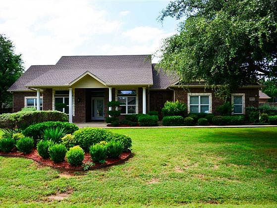 1st image of 3218 Golden Oaks Cir