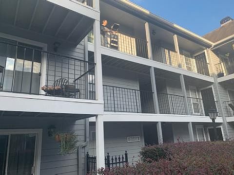 2nd image of 121 Granville Ct