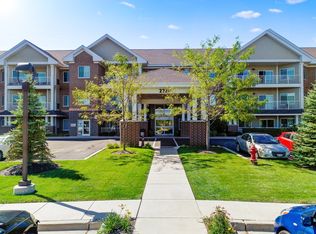 2220 Founders Dr APT 113, Northbrook, IL 60062