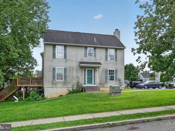 601 Abbe Ct, Bethlehem, PA 18017