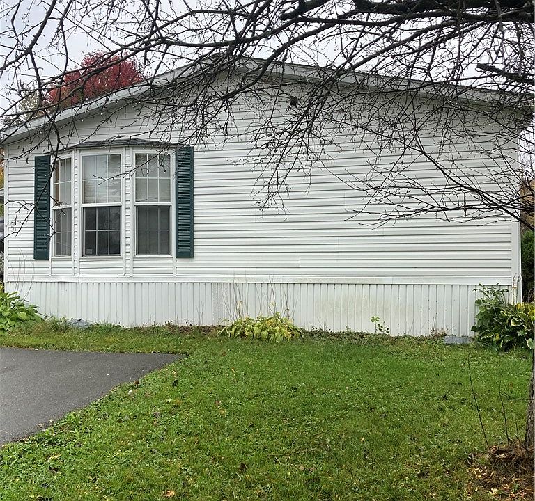 1st image of 301 Sunset Dr